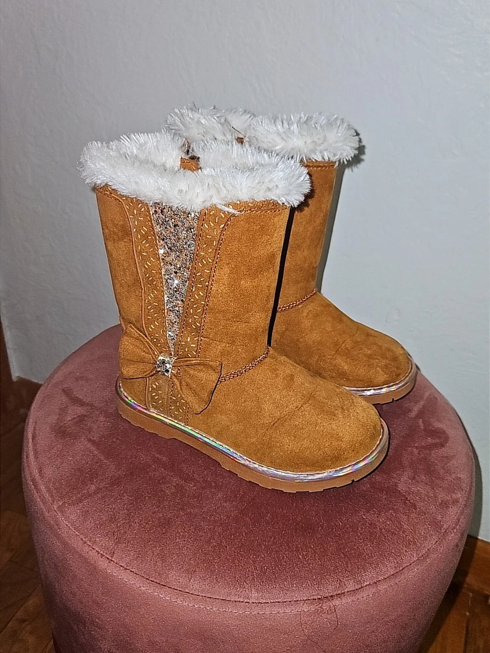 Girls' boots